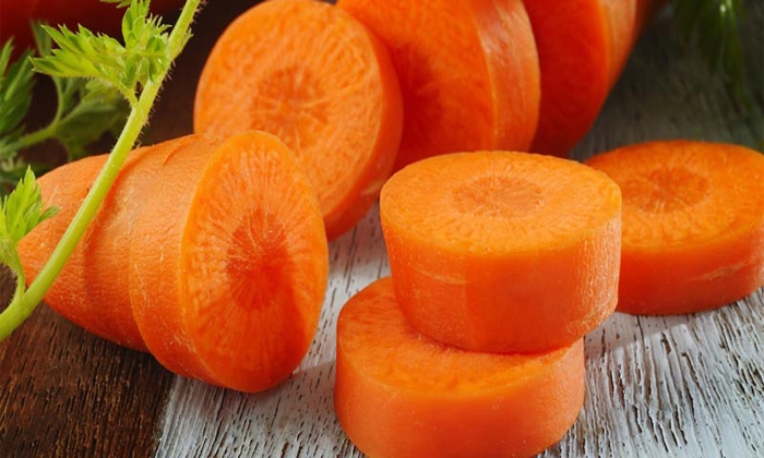 Cà rốt cắt khúc nhỏ
