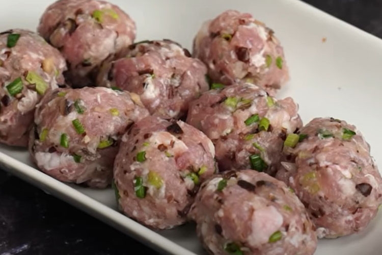 Cách làm thịt viên sốt cà chua đơn giản (Hình 5)