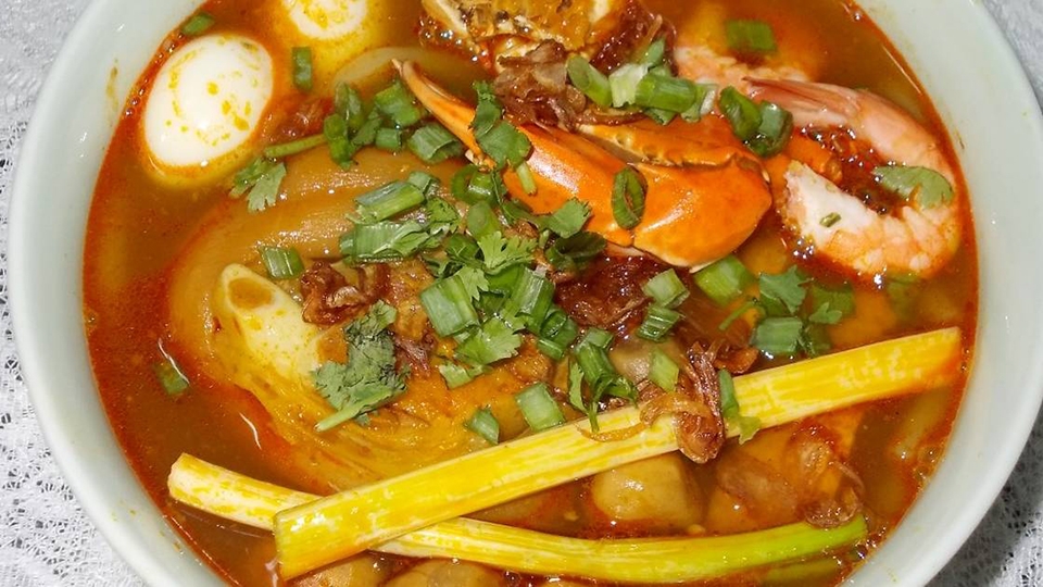 Trình bày món bánh canh cua