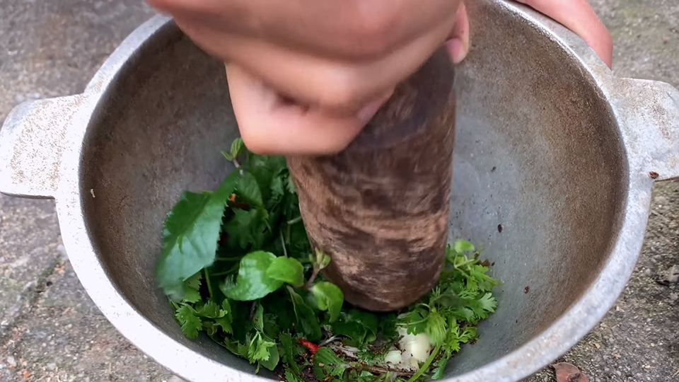 Cách làm chẩm chéo ướt