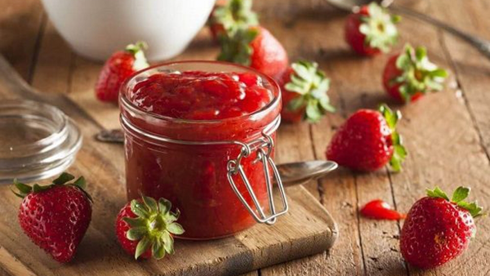 Thành quả mứt dâu tây dẻo