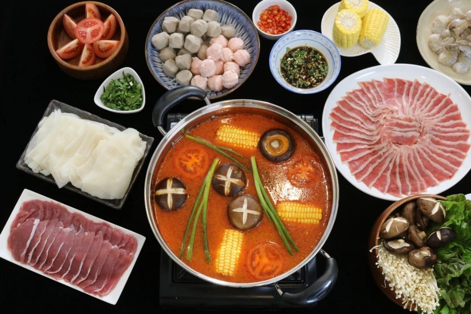 Nguyên liệu nấu lẩu Thái chua cay