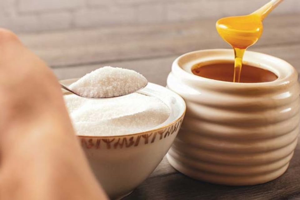 Cách trị thâm môi 5