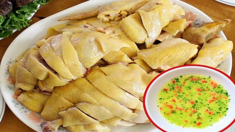 Bước 3: Thưởng thức thành phẩm nước chấm gà luộc thơm lừng