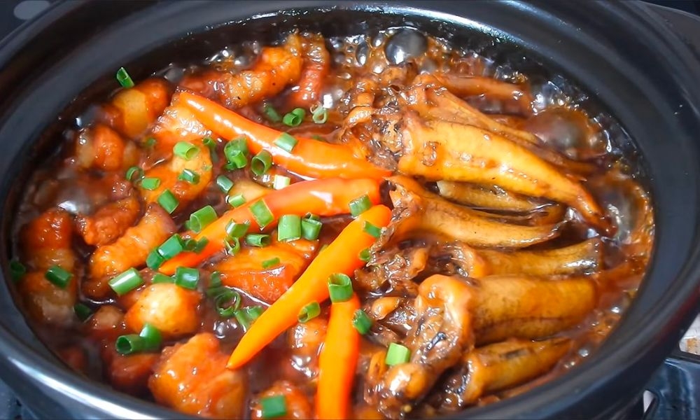 cá bống kho tộ đậm đà