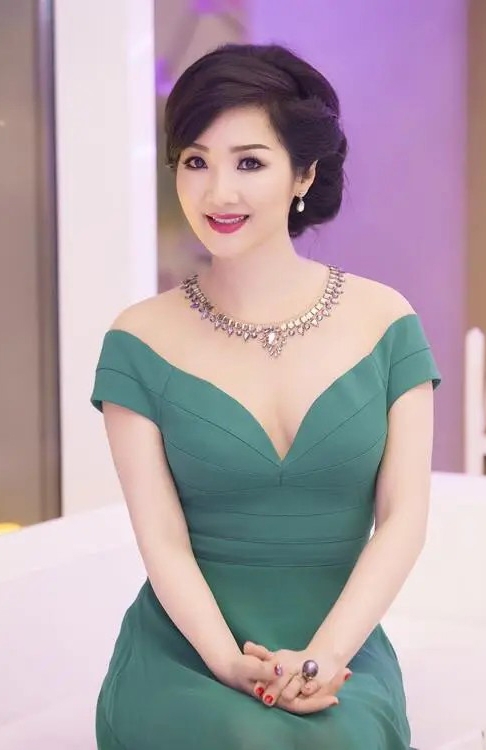 những kiểu tóc đẹp cho phụ nữ tuổi 50 - Hình 6