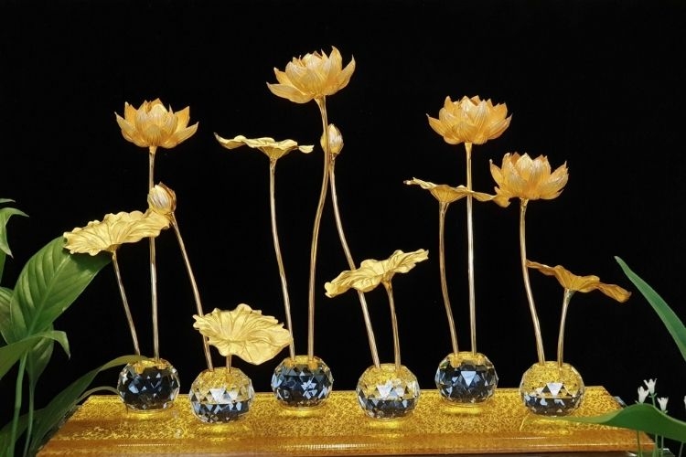 Vật phẩm trang trí, phong thủy từ vàng tây