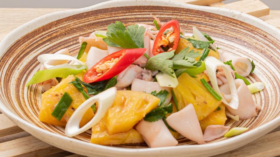 mực ống xào chua ngọt 4