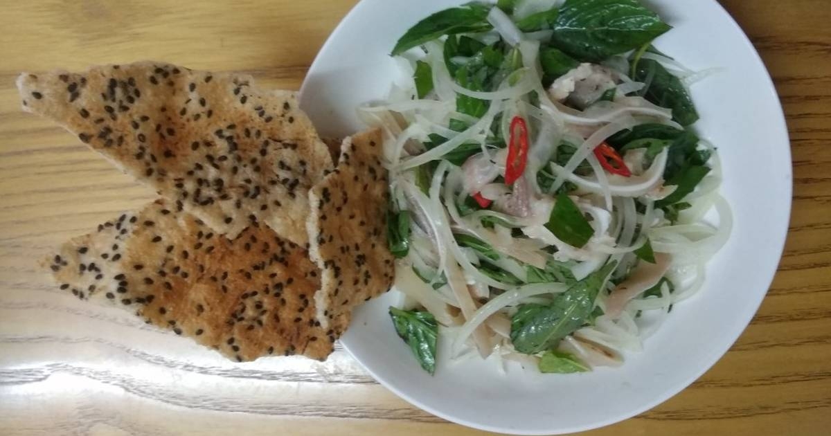 Gỏi tai heo hành tây