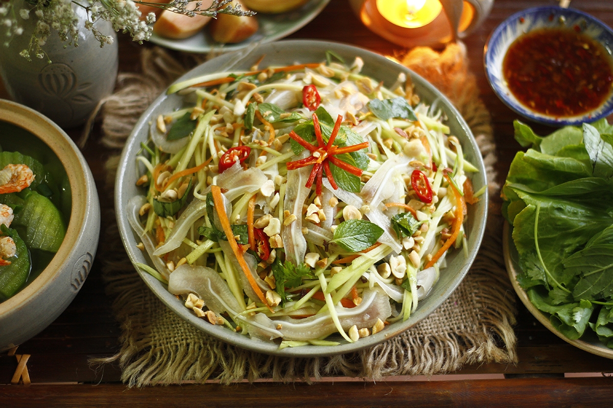 Gỏi tai heo xoài xanh
