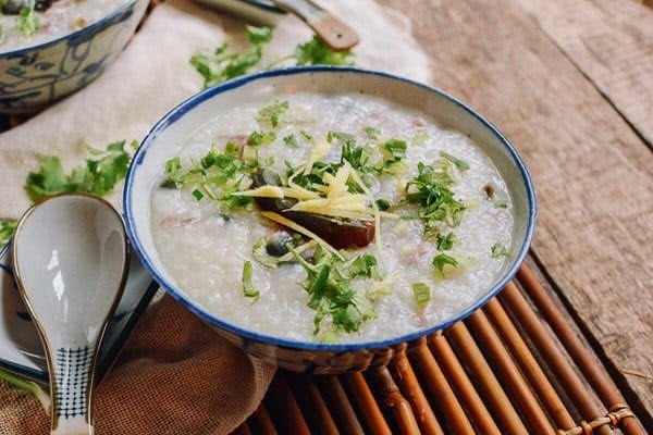 Cháo gà hành lá