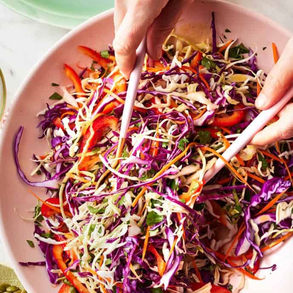 Làm món salad bắp cải - Ảnh 05