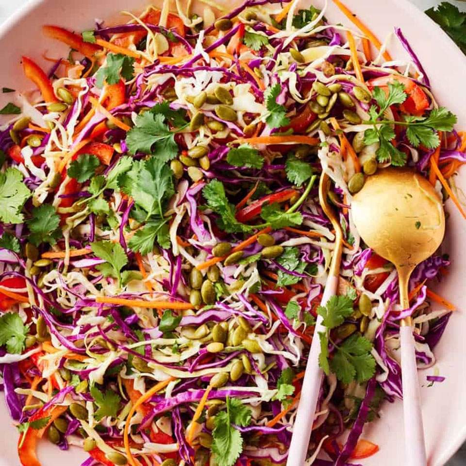 Làm món salad bắp cải - Ảnh 06