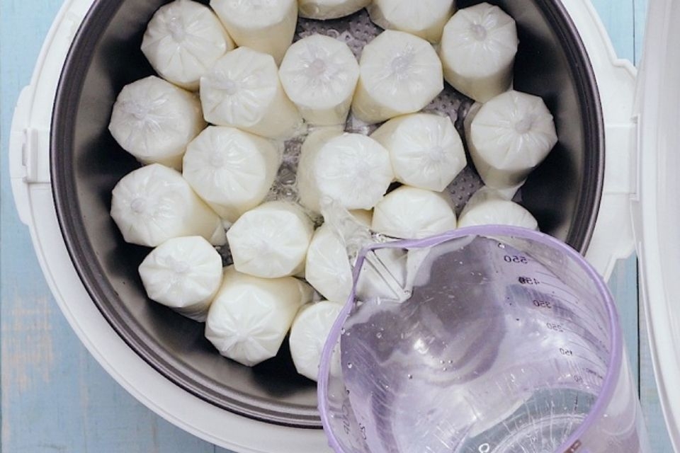 Ủ sữa chua với nồi cơm điện