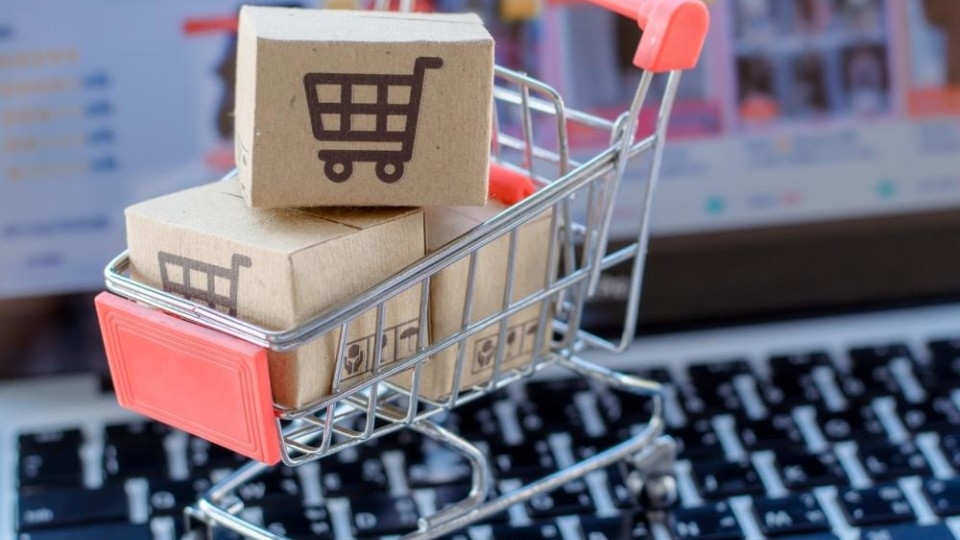 Internet giúp mua sắm online trên khắp thế giới