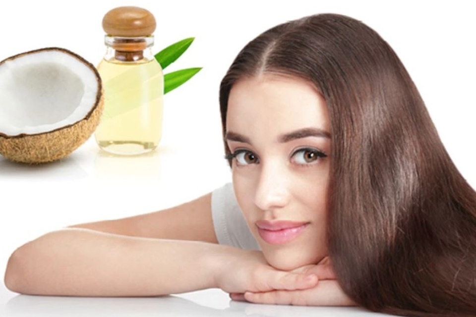 Vì sao bạn nên ủ tóc bằng dầu dừa?
