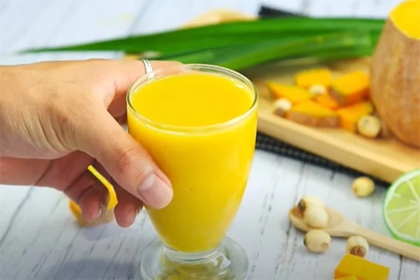 Sữa hạt sen bí đỏ thơm nồng, vị béo ngậy vô cùng hấp dẫn