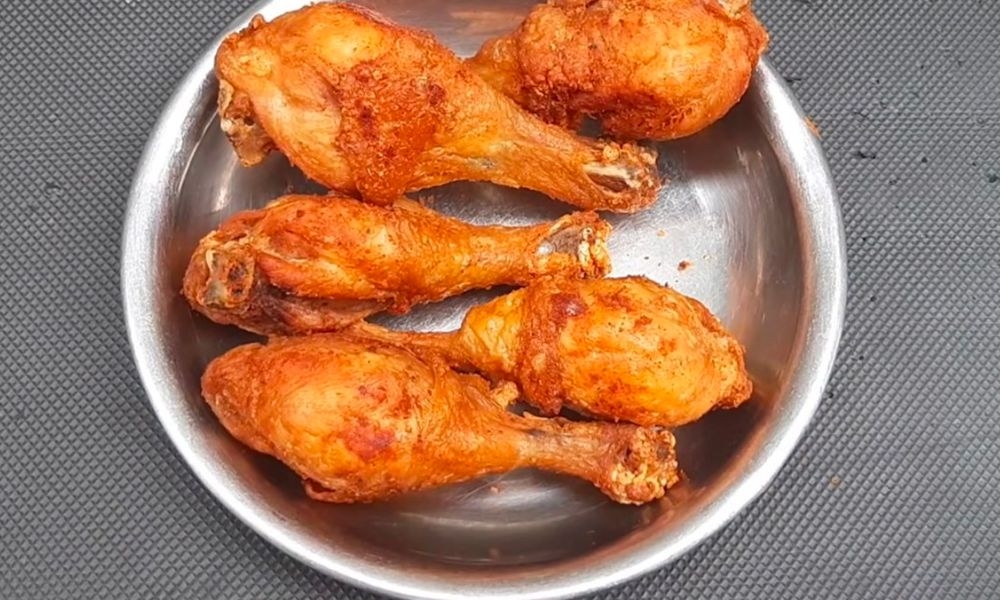 Gà chiên thơm ngon, bổ dưỡng