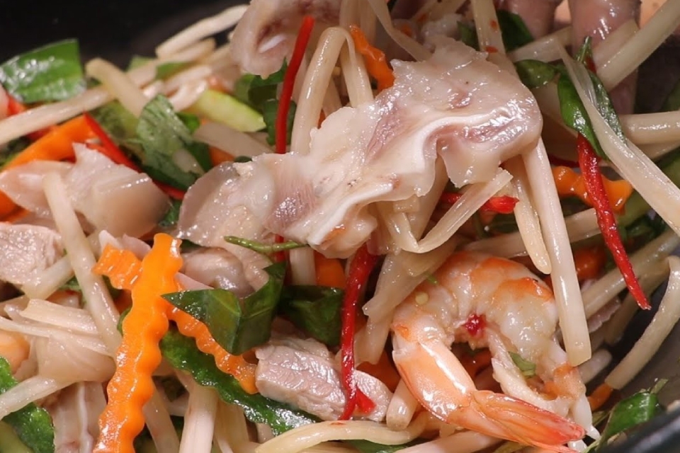 Gỏi sau khi trộn