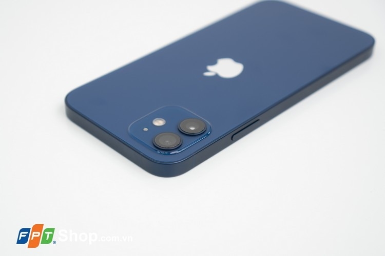 So sánh iPhone 15 và iPhone 12 (ảnh 8)