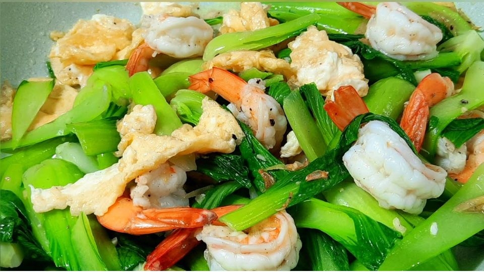 tôm xào cải thìa ngọt mát lại còn đầy đủ chất dinh dưỡng