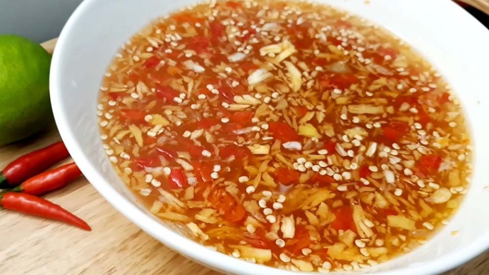Nước mắm gừng ăn cháo vịt