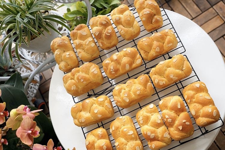 cách làm bánh mì hoa cúc ngon