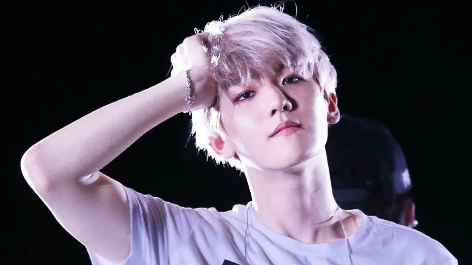 Tóc mullet của Baekhyun có sự cá tính và cool ngầu