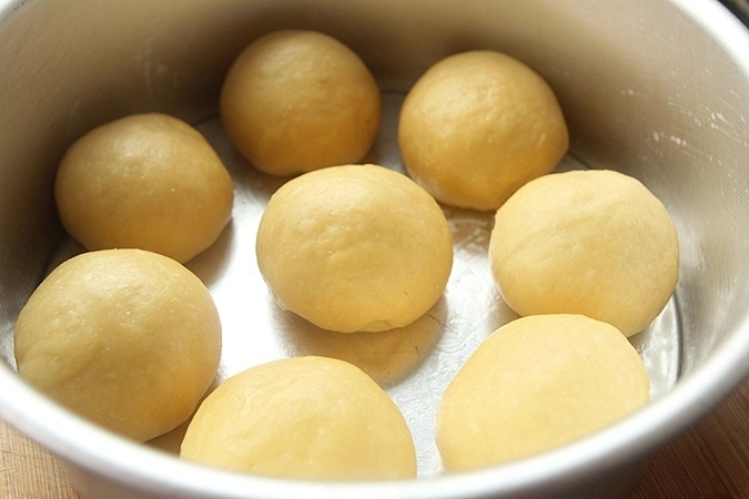 Cách làm bánh bột mì hình 7