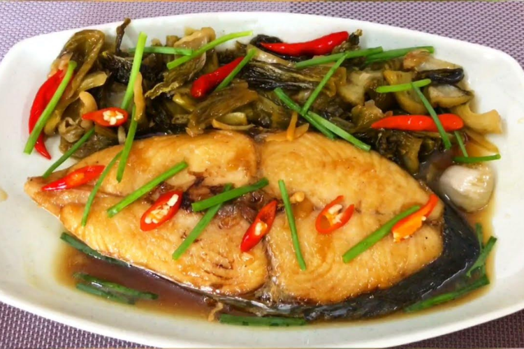 cá kho dưa ngon