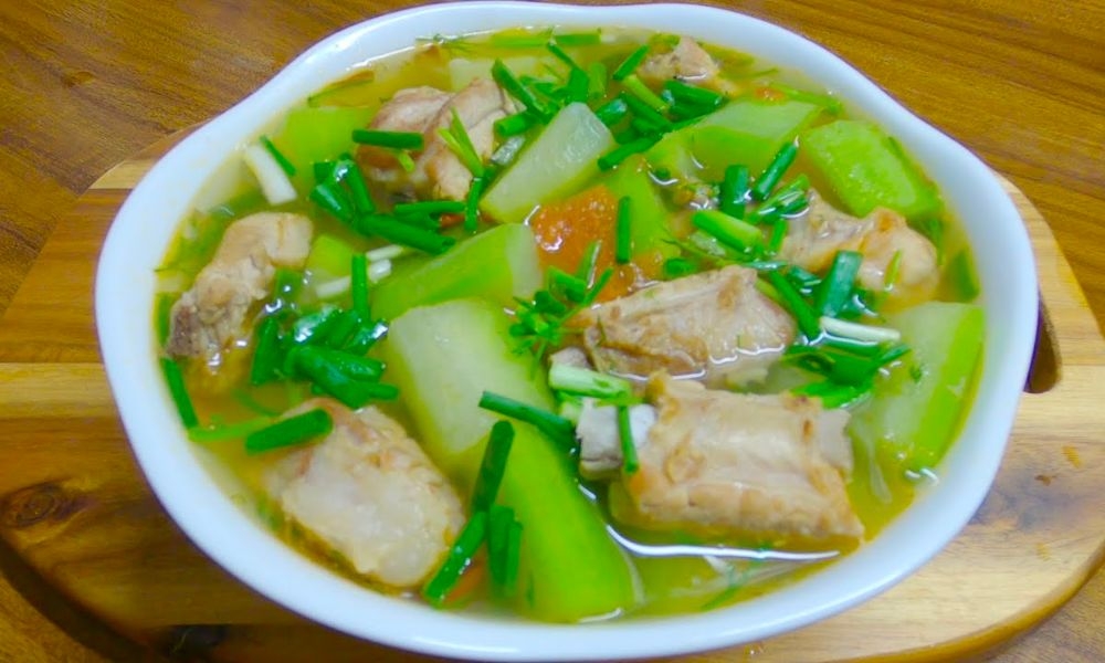 canh bí đao nấu xương