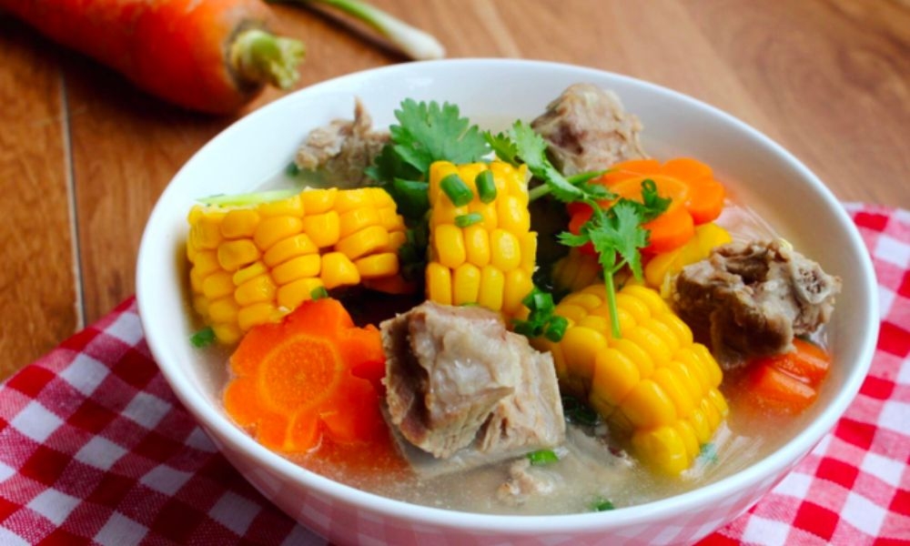 canh bắp hầm xương