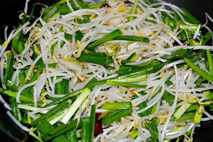 Giá hẹ xào tỏi