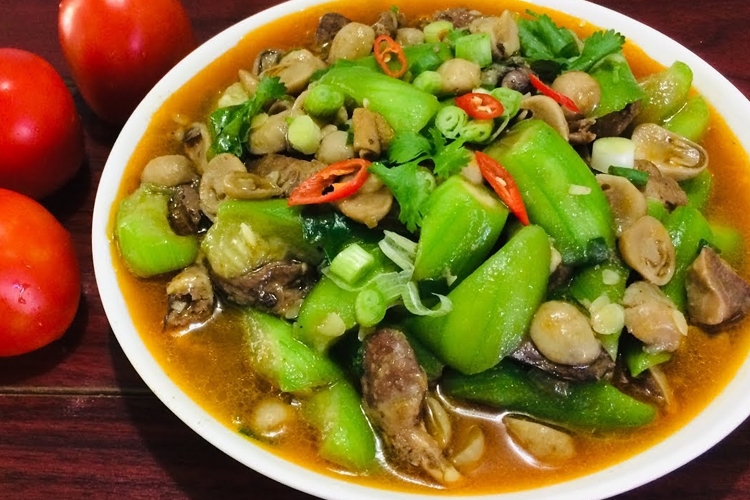 Mướp xào lòng gà