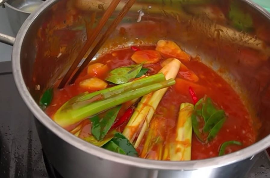 Cách nấu lẩu Thái 7