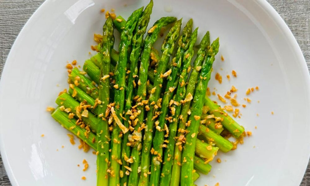 cách làm măng tây xào tỏi (ảnh 5)