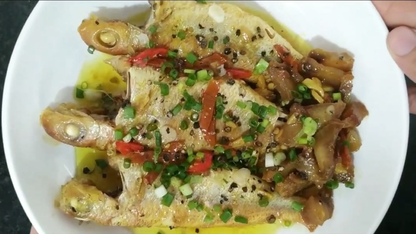 Cá hường kho nghệ