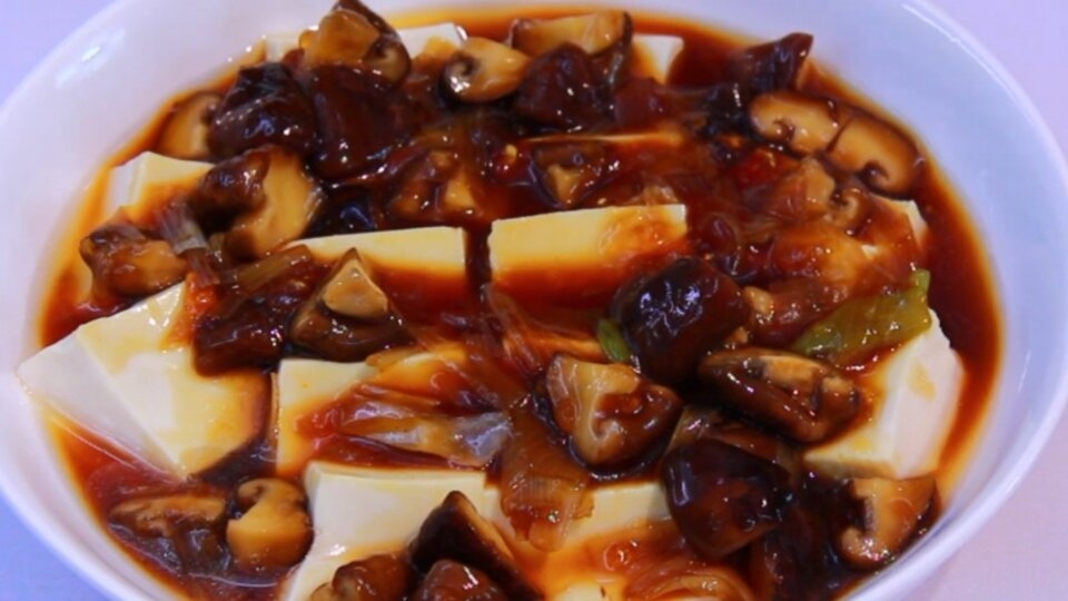 Đậu hũ non sốt nấm đông cô
