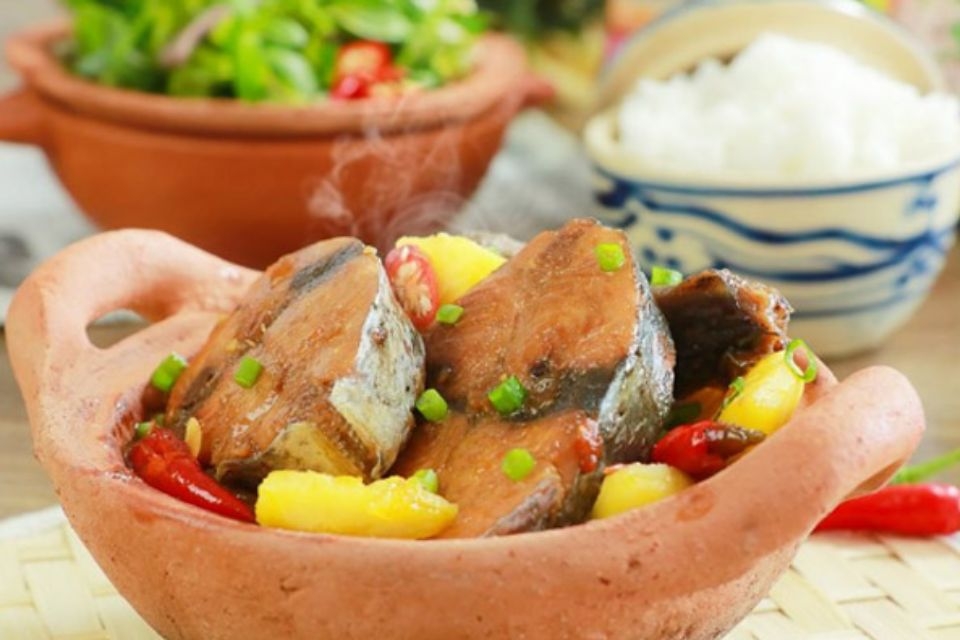Cá kho thơm