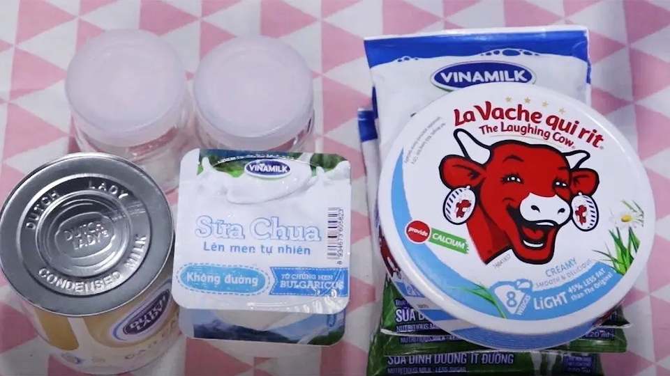 Nguyên liệu làm sữa chua phô mai con bò cười