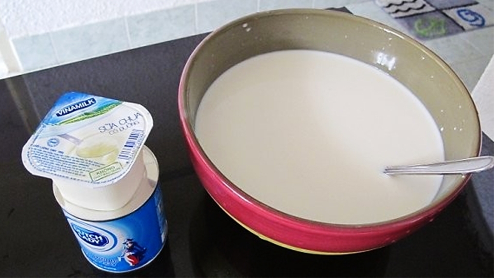 Trộn hỗn hợp sữa và phô mai
