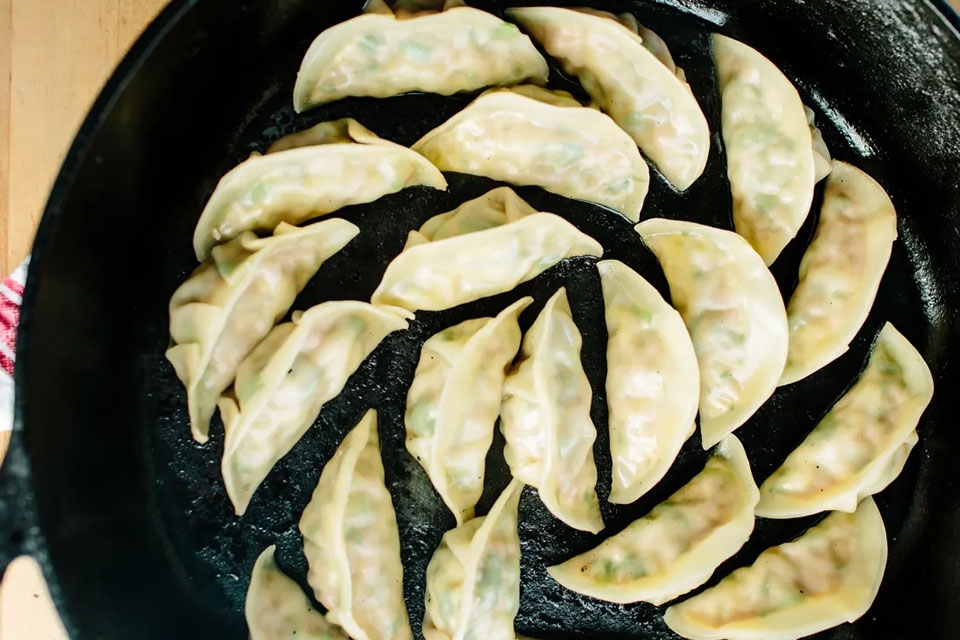 Công thức làm sủi cảo ngon - Ảnh 16