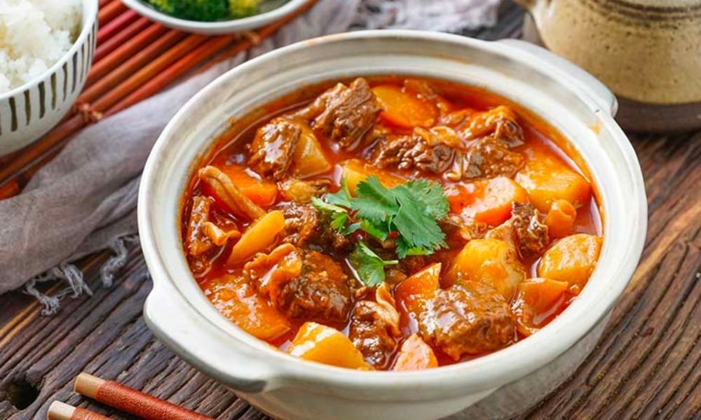 Bò hầm rượu vang