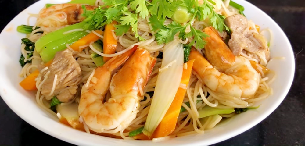 bún khô xào hải sản