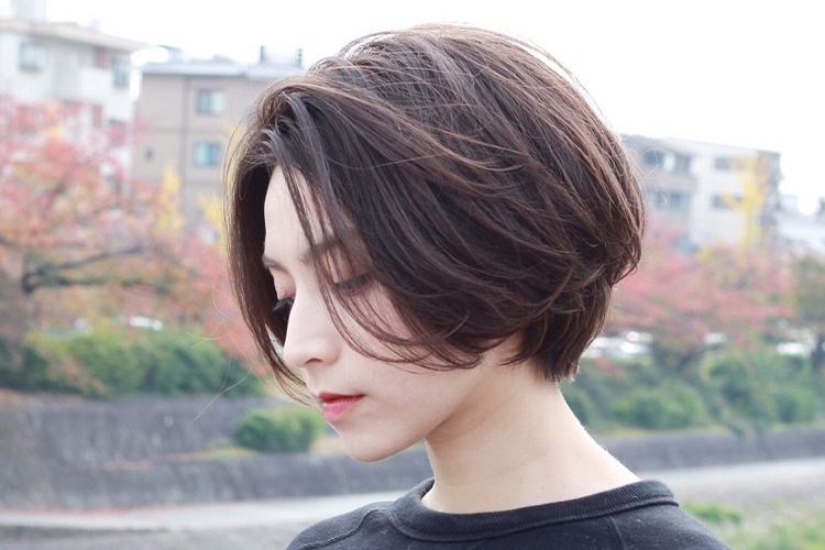 Kiểu tóc rẽ ngôi chính truyền thống