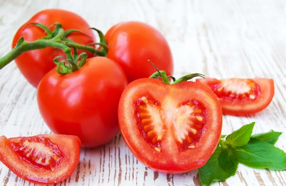 chọn mua cà chua làm thịt băm sốt cà chua