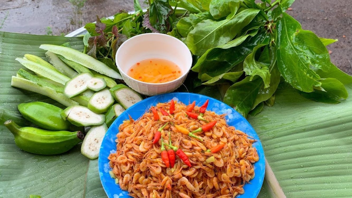 Tép um cuốn bánh tráng