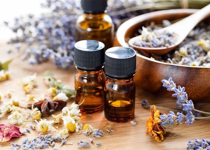 Dùng tinh dầu tự nhiên ủ tóc cùng bia