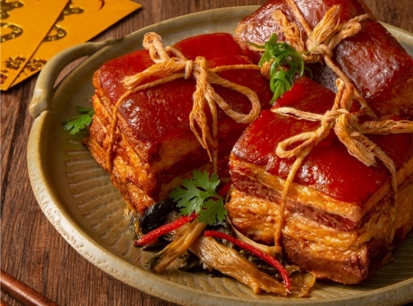 Thịt kho hình 5