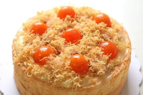 Bánh bông lan trứng muối hình 6